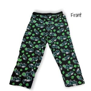 SEVEN apparel black & green “lucky me”pajama bottoms
Size XL